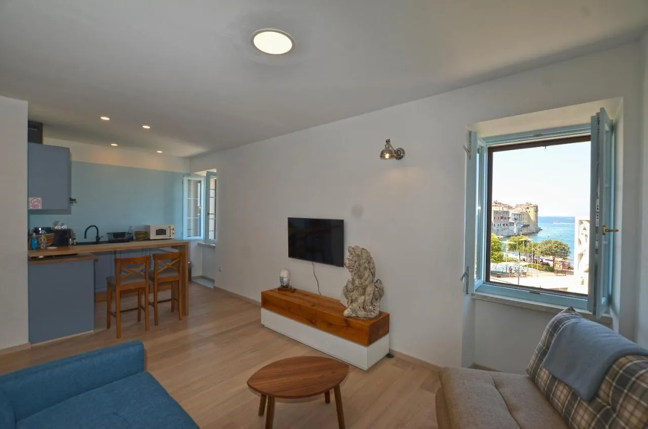 Leone Sea View Apartment Rovinj