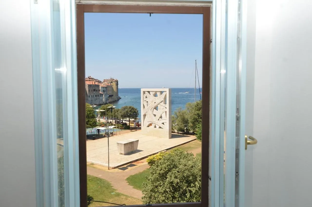 Leone Sea View Apartment Rovinj