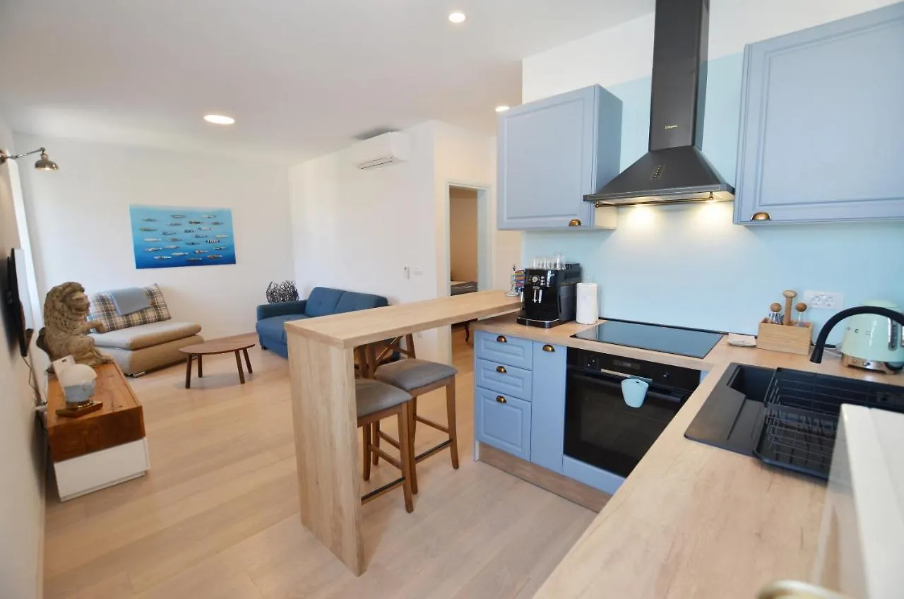 Leone Sea View Apartment Rovinj