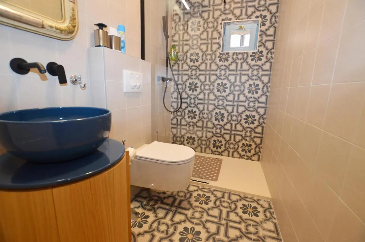 Leone Sea View Apartment Rovinj
