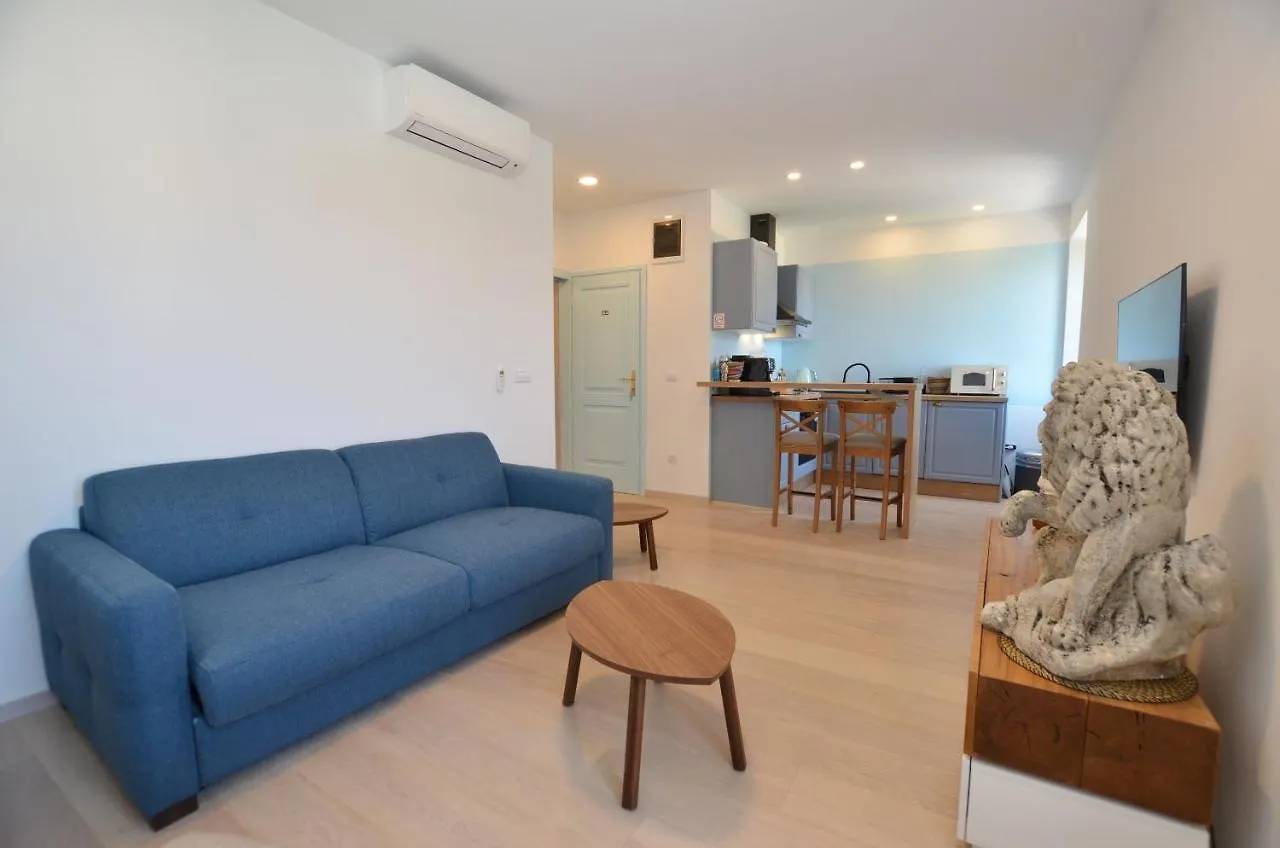 Leone Sea View Apartment Rovinj