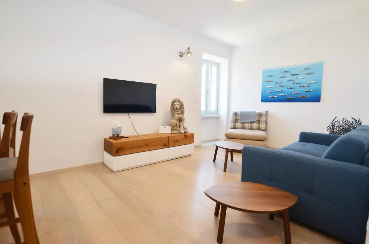 Leone Sea View Apartment Rovinj